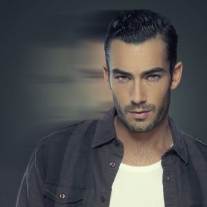 Retrato Masculino Estiloso