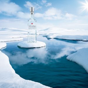 Vodka Premium en Paisaje Helado