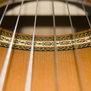 Acercamiento a Guitarra Acústica