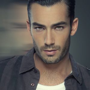 Retrato Masculino Estiloso