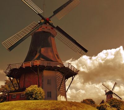 Hermoso Paisaje de Molino de Viento