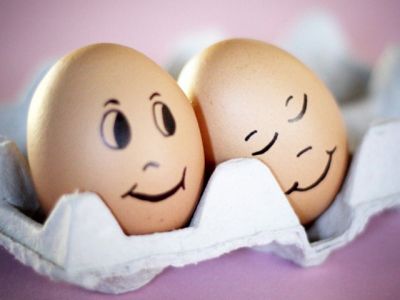 Huevos Felices con Caras