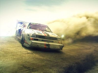 Coche de Rally Audi en Acción