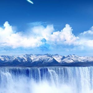 Cascada Majestuosa y Cielo