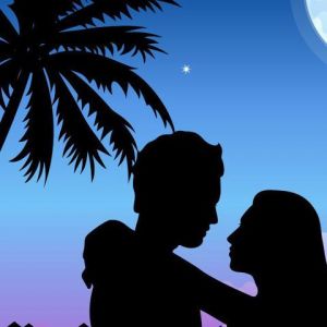 Silhouette Romántica al Atardecer