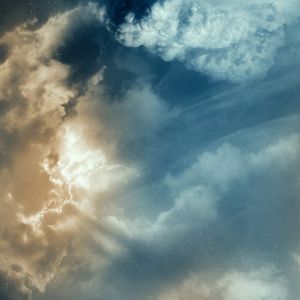 Nubes Cósmicas y Planetas
