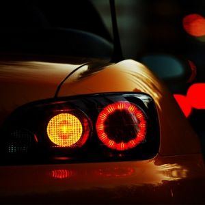 Luz Trasera Elegante de Coche
