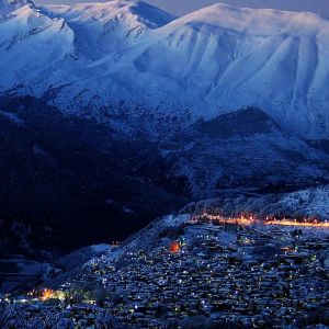 Paisaje Montañoso Nevado