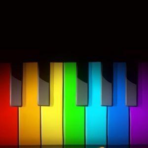 Teclas de Piano Coloridas y Notas Musicales