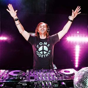 DJ Actuando en Vivo