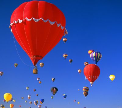 Globos Aerostáticos Coloridos