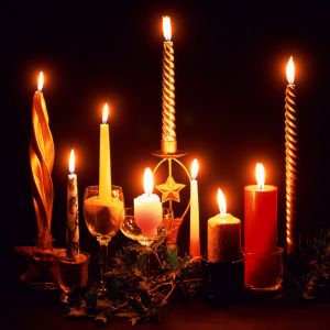 Arreglo de Velas Festivas