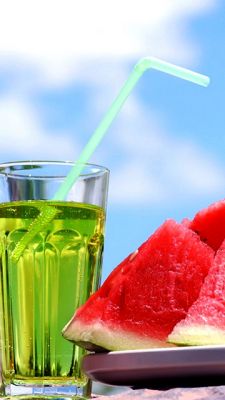 Bebida refrescante de verano y sandía