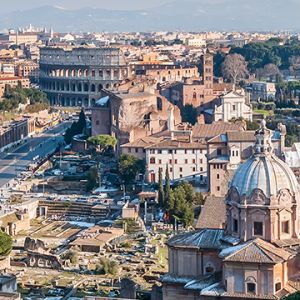 Paisaje urbano de Roma con el Coliseo