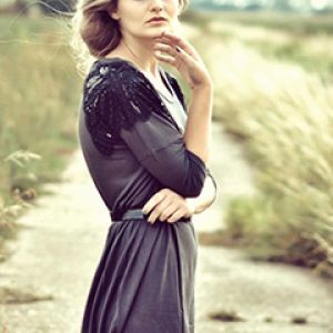 Modelo de Moda Elegante