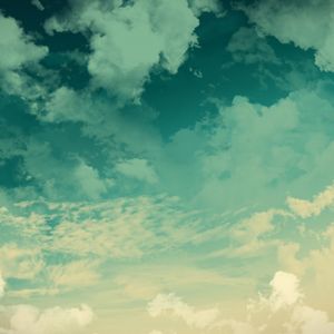 Cielo Sereno con Nubes