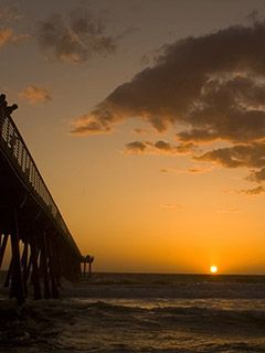 Atardecer sobre el muelle