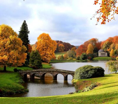 Paisaje de Otoño con Puente