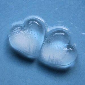 Cubitos de hielo en forma de corazón