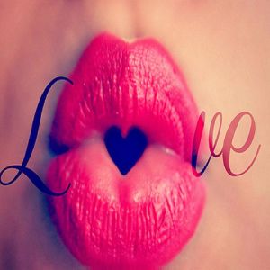 Labios en Forma de Corazón