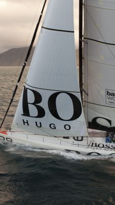 Yate de Vela Hugo Boss