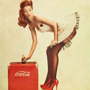 Chica Vintage de Coca-Cola
