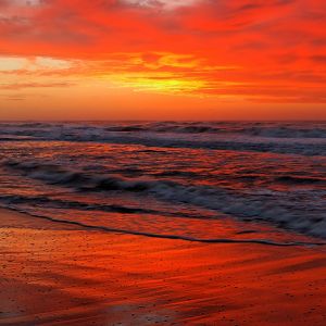 Impresionante Atardecer sobre el Océano