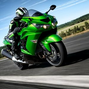 Motocicleta Deportiva Verde