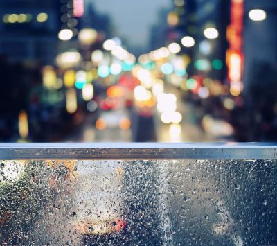 Luces de Ciudad Lluviosa