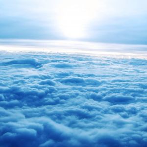 Cielo Sereno Sobre las Nubes