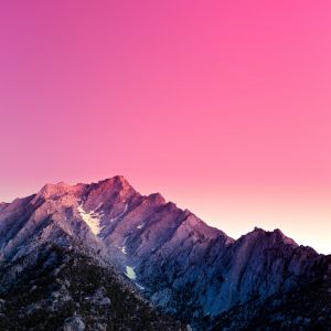 Impresionante Atardecer en Montañas