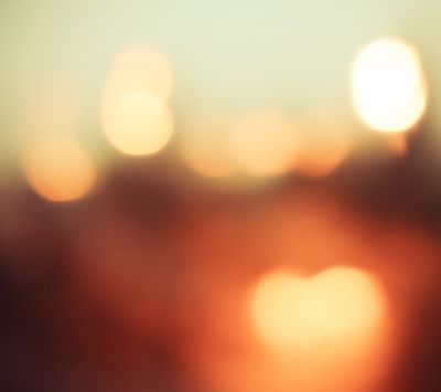 Fondo Bokeh Suave con Corazones