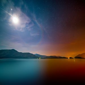 Impresionante Cielo Nocturno Sobre Montañas