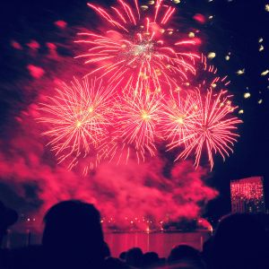 Fuegos Artificiales Coloridos