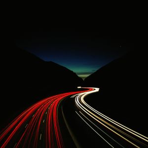 Rastros de Luz en una Carretera