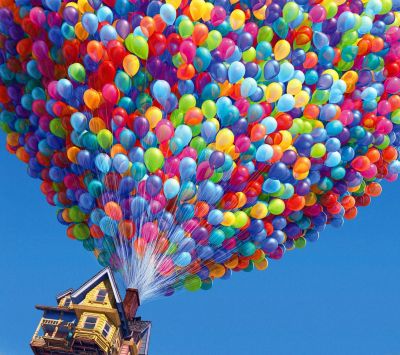Casa Colorida con Globos
