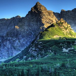 Paisaje montañoso majestuoso