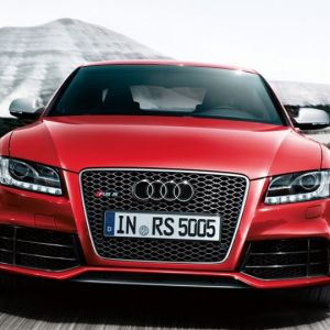 Coche Deportivo Audi RS5 Rojo