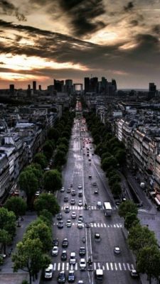 Horizonte de París al Atardecer