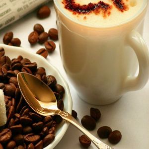 Café con Diseño de Corazón
