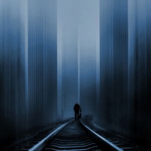Vías de Tren Nebulosas y Misteriosas