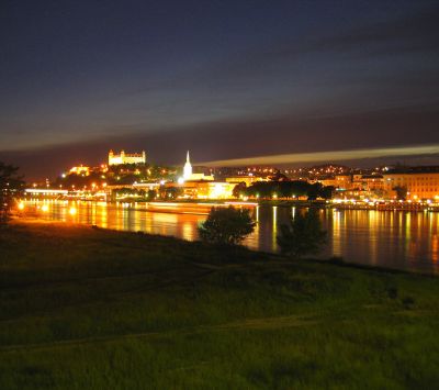 Horizonte Nocturno de Bratislava
