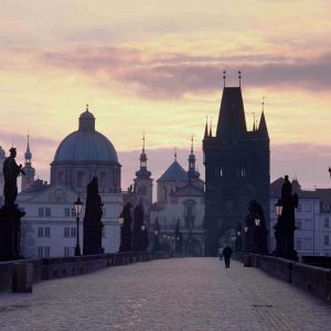 Puente de Carlos de Praga al Atardecer