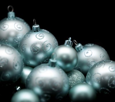 Elegantes Adornos Navideños Azules