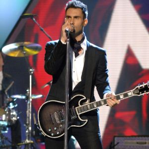 Adam Levine en Vivo