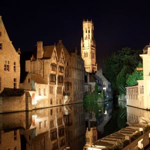 Reflejo Nocturno de Brujas