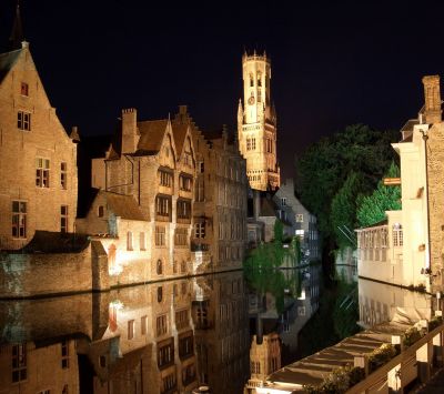 Reflejo Nocturno de Brujas