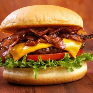 Delicioso Bacon Cheeseburger