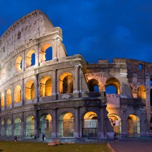 Coliseo al Anochecer