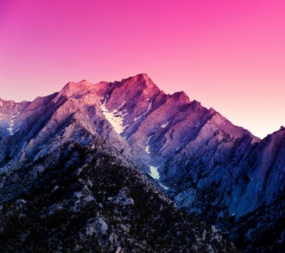 Impresionante Atardecer en Montañas